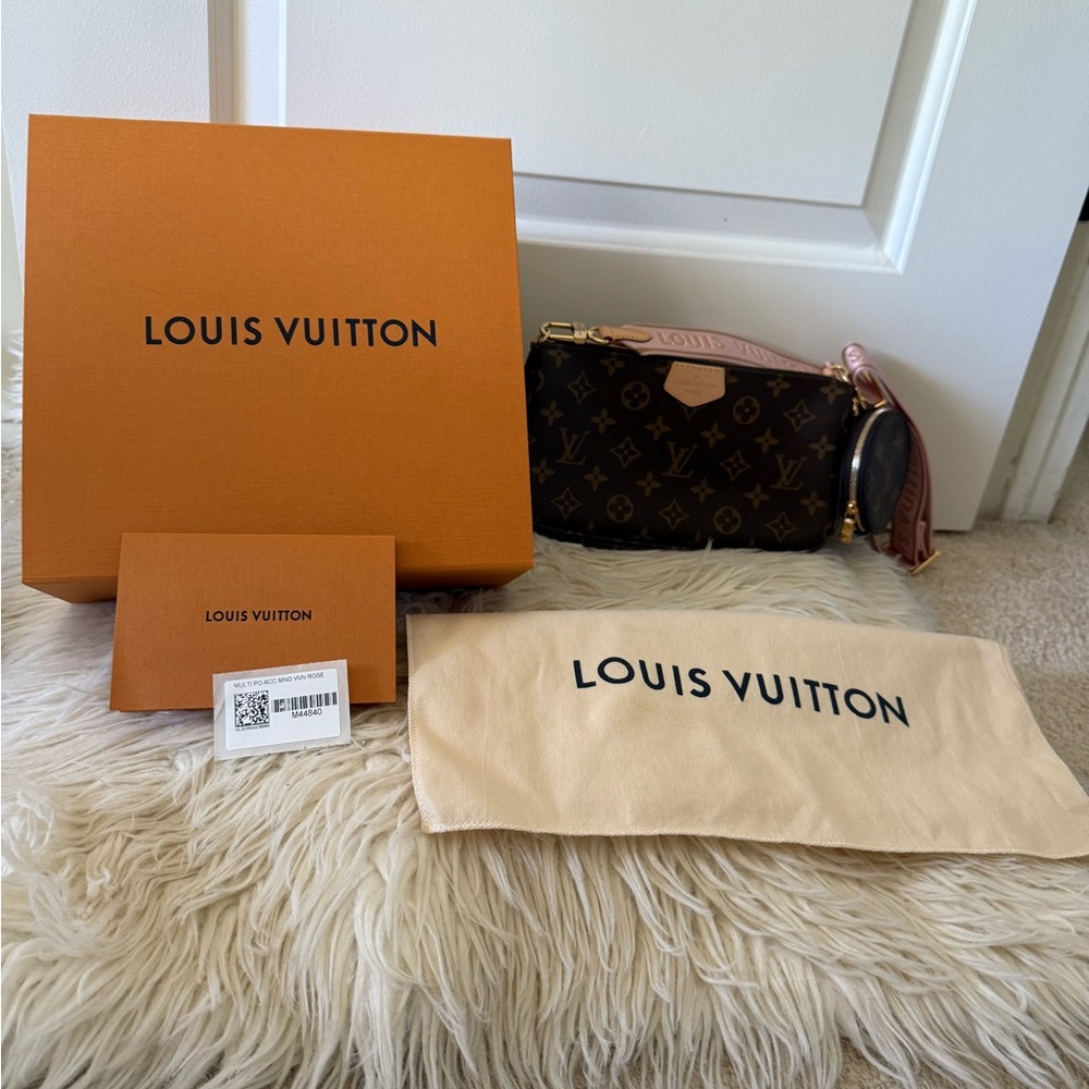 Multi Pochette Accessoires minus the Mini Pochette.